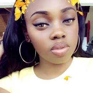 Meet your Posher, Amzy